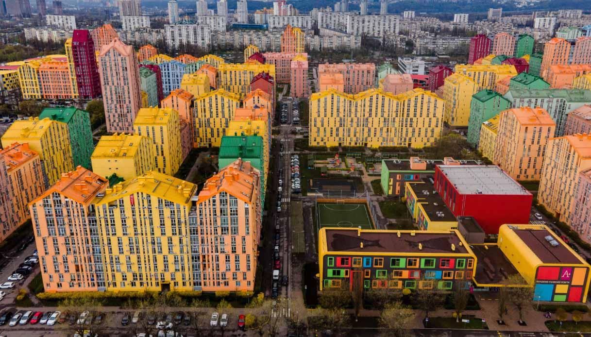 Comfort Town, quartier coloré qui vise le bonheur à Kiev