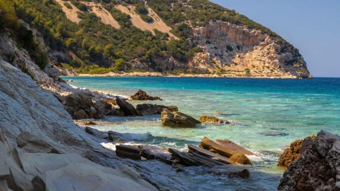 La renaissance de l'île de Saseno qui, avec ses couleurs, enchante les touristes