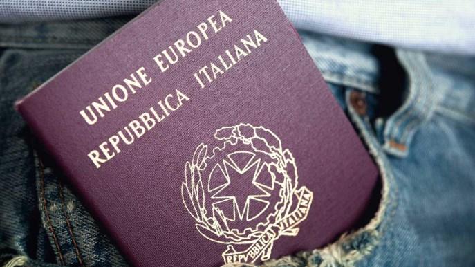 Passeport : pourquoi il est préférable de le renouveler 6 mois avant la date d'expiration